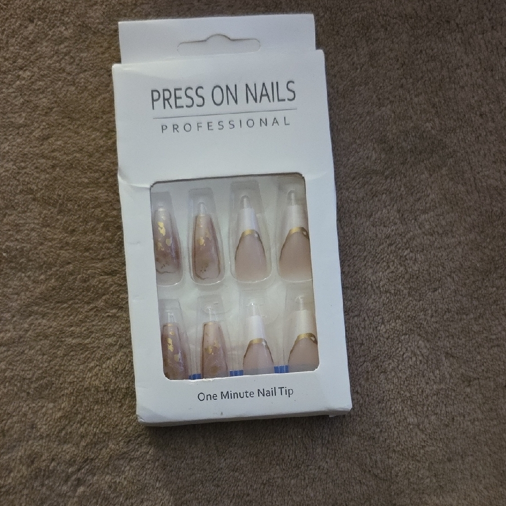 🔥5 For $40 NWT Press On Nail Set
